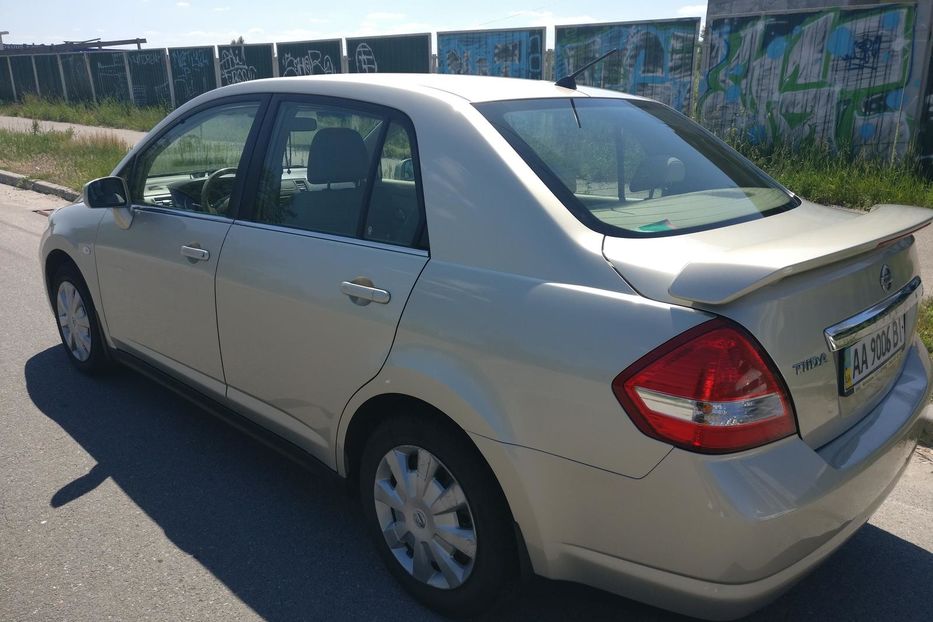 Продам Nissan TIIDA 2007 года в Киеве