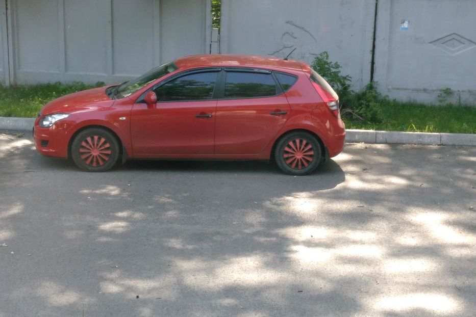 Продам Hyundai i30  2010 года в Харькове