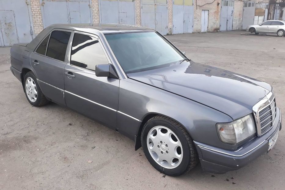 Продам Mercedes-Benz E-Class 124 1989 года в г. Кривбасс, Днепропетровская область