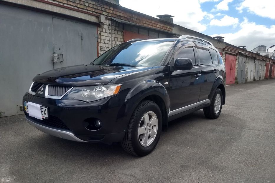 Продам Mitsubishi Outlander XL 2008 года в Киеве