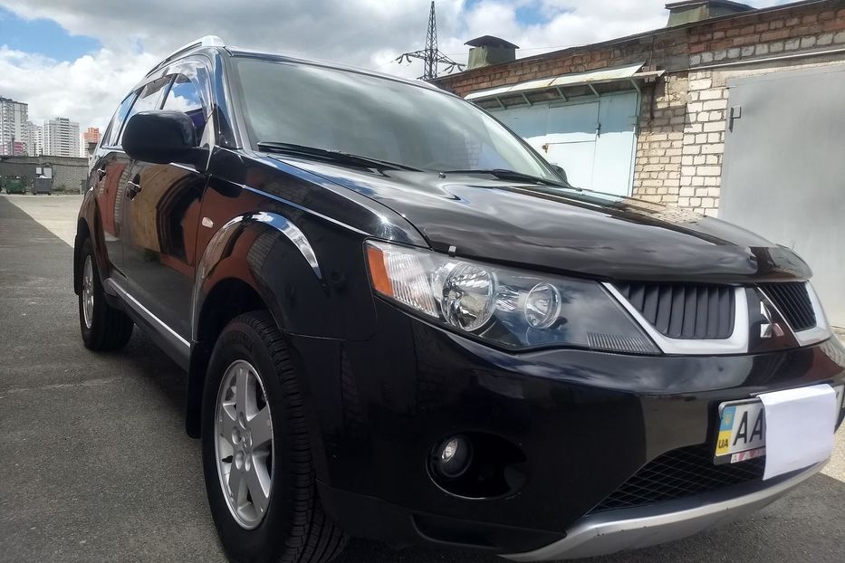 Продам Mitsubishi Outlander XL 2008 года в Киеве