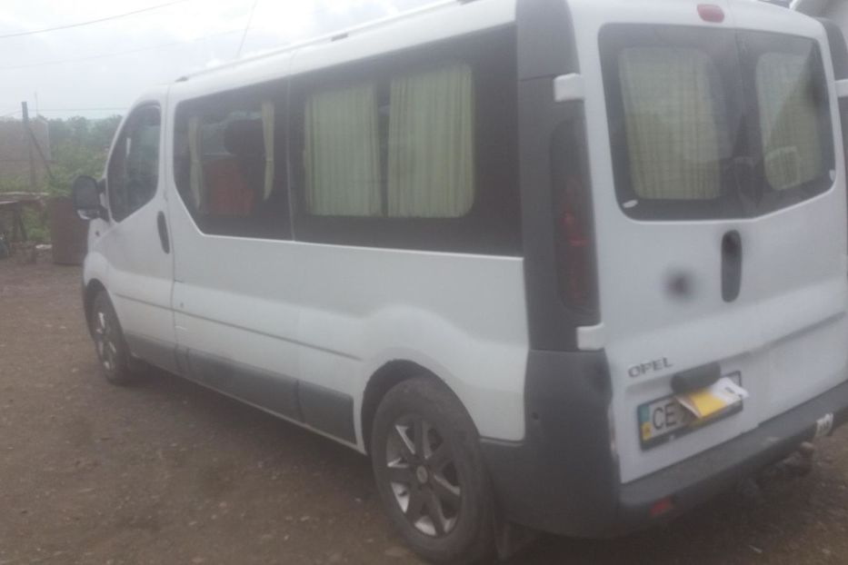 Продам Opel Vivaro пасс. 2006 года в Черновцах