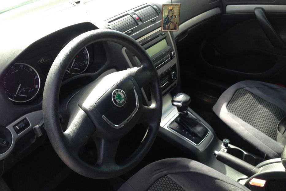 Продам Skoda Octavia A5 TSI DSG 1.8 Elegans 2011 года в Донецке