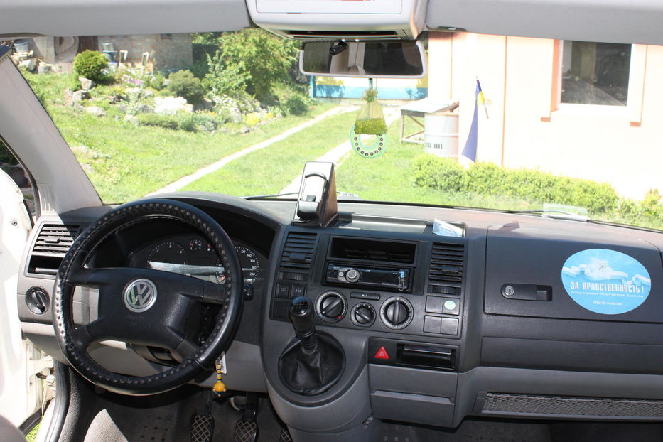 Продам Volkswagen T5 (Transporter) пасс. 2004 года в Черкассах