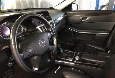 Продам Mercedes-Benz E-Class 200 2012 года в Киеве