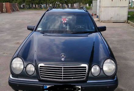 Продам Mercedes-Benz E-Class W210 1998 года в Киеве