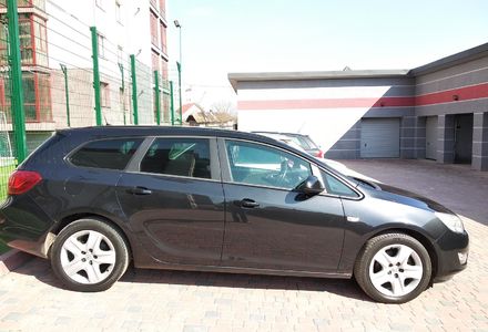 Продам Opel Astra J 2011 года в Ивано-Франковске