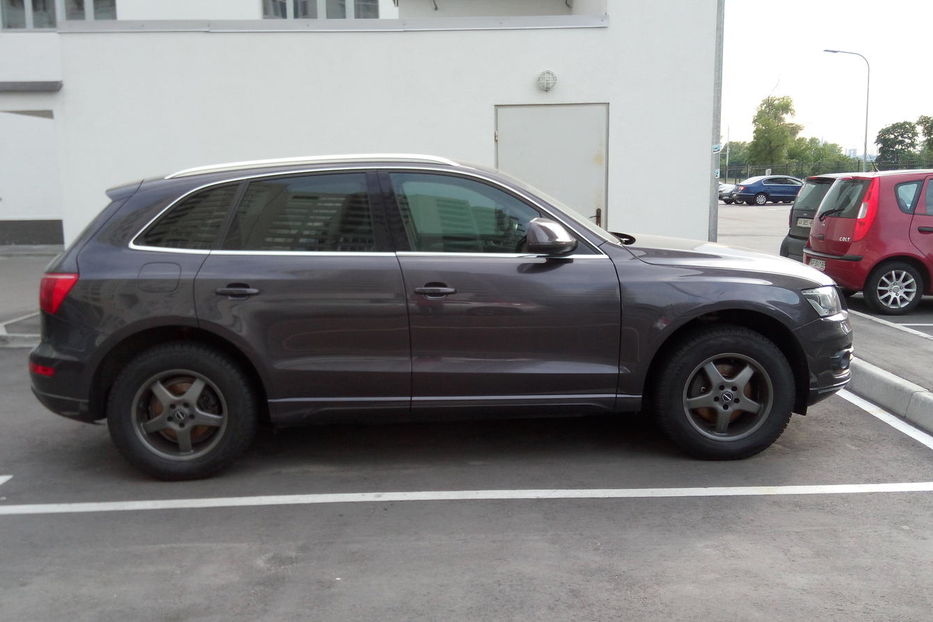 Продам Audi Q5 Рестайлинговый 2012 модельный  2011 года в Киеве