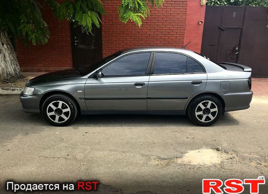 Продам Honda Accord CG9 2002 года в Одессе