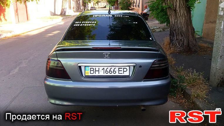 Продам Honda Accord CG9 2002 года в Одессе