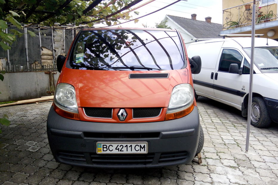 Продам Renault Trafic пасс. 2003 года в г. Трускавец, Львовская область