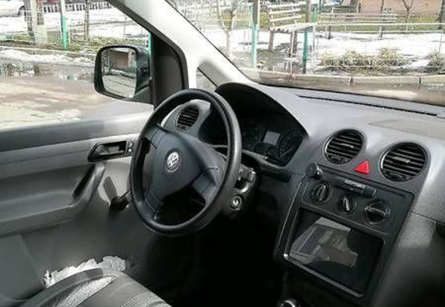 Продам Volkswagen Caddy пасс. 2010 года в Киеве