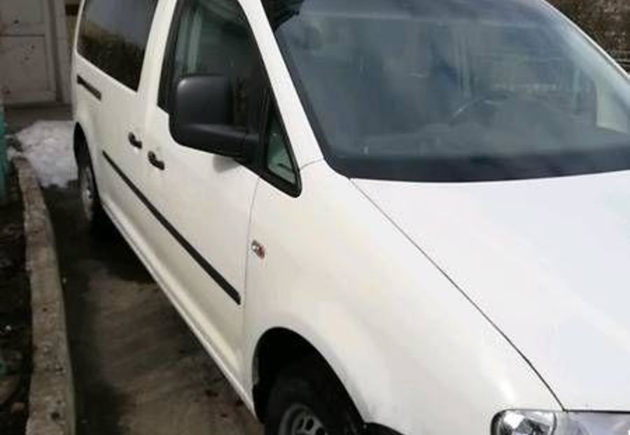 Продам Volkswagen Caddy пасс. 2010 года в Киеве