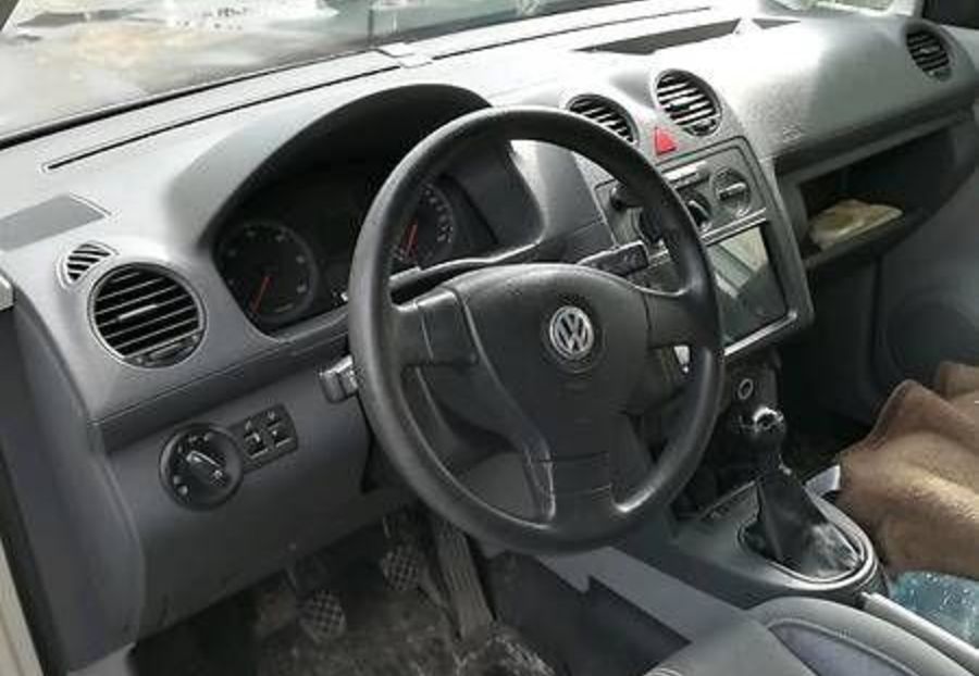 Продам Volkswagen Caddy пасс. 2010 года в Киеве