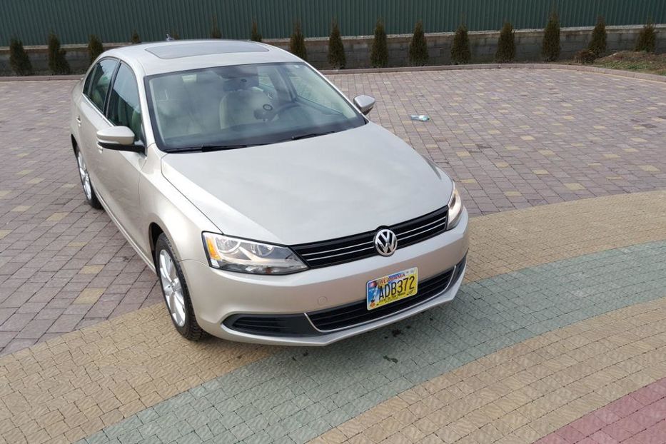 Продам Volkswagen Jetta 2013 года в Ужгороде