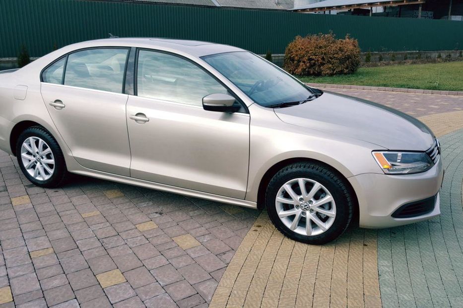 Продам Volkswagen Jetta 2013 года в Ужгороде