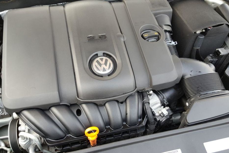 Продам Volkswagen Jetta 2013 года в Ужгороде