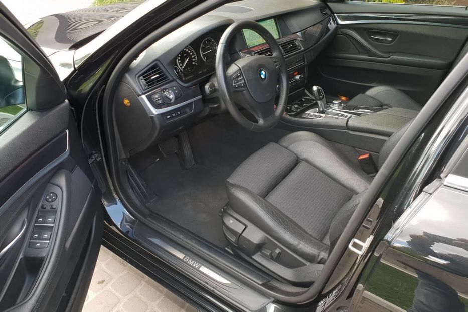 Продам BMW 525 X-Drive 2012 года в Львове