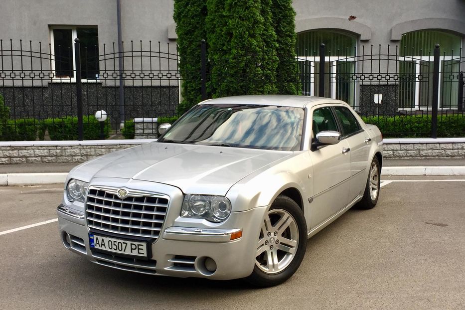 Продам Chrysler 300 C 2.7 гбо 2006 года в Киеве