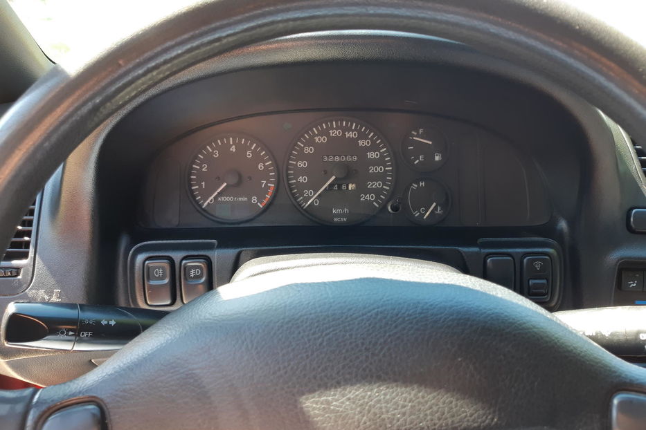 Продам Mazda 323 1995 года в Харькове