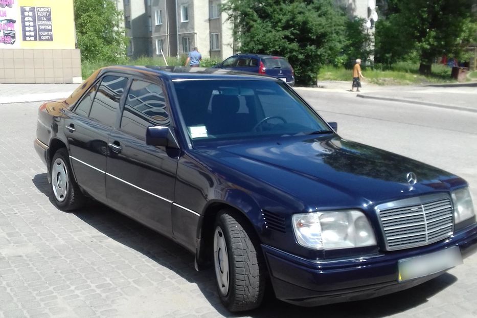 Продам Mercedes-Benz E-Class 1995 года в Львове