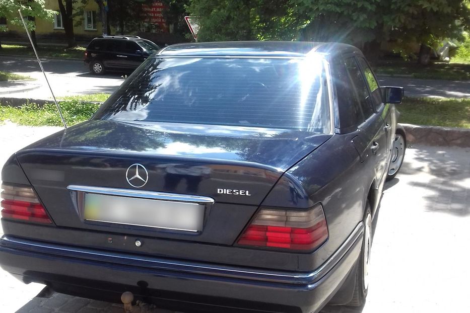 Продам Mercedes-Benz E-Class 1995 года в Львове