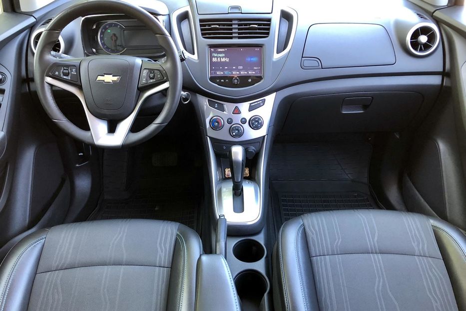 Продам Chevrolet Tracker 1.8 4x4 2015 года в Сумах