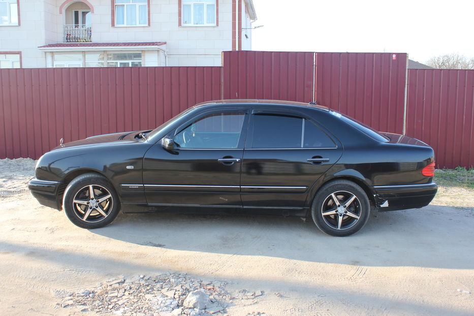 Продам Mercedes-Benz E-Class 1998 года в г. Буча, Киевская область