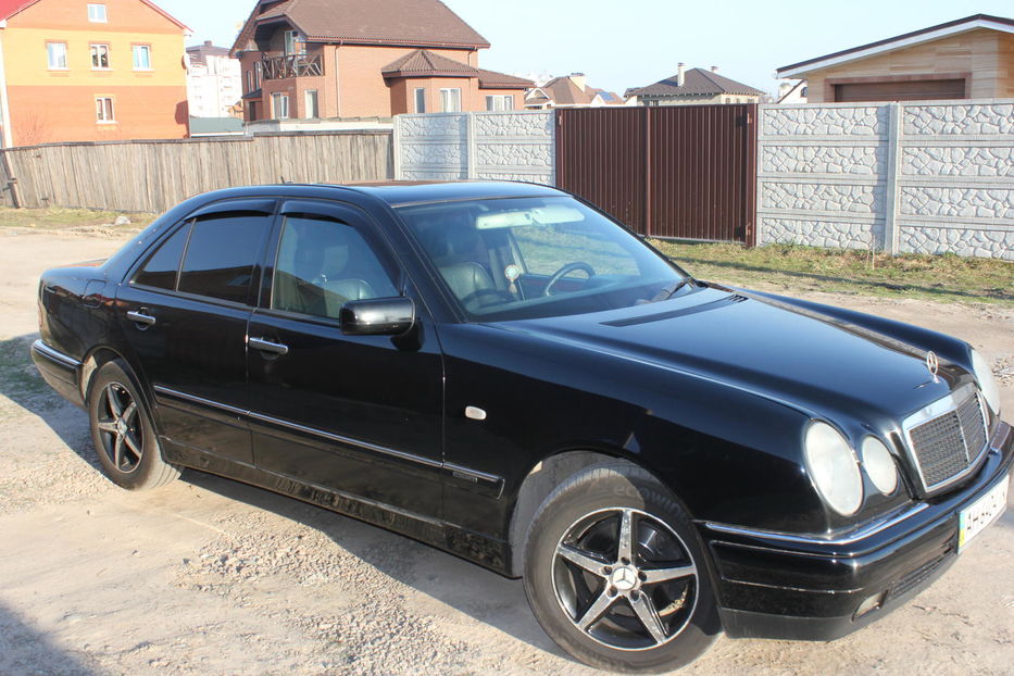 Продам Mercedes-Benz E-Class 1998 года в г. Буча, Киевская область