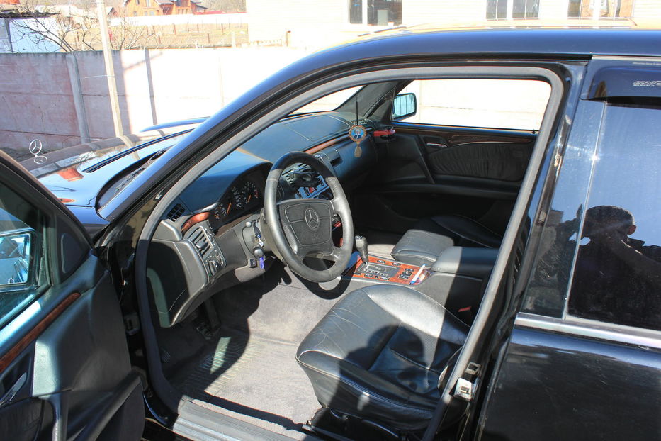 Продам Mercedes-Benz E-Class 1998 года в г. Буча, Киевская область