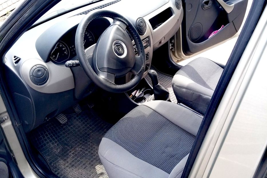 Продам Renault Logan 1400 2011 года в Днепре