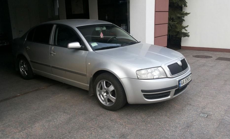 Продам Skoda Superb 2006 года в Киеве