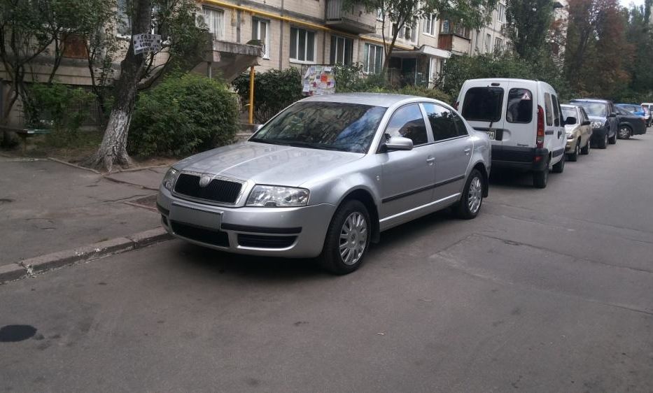 Продам Skoda Superb 2006 года в Киеве