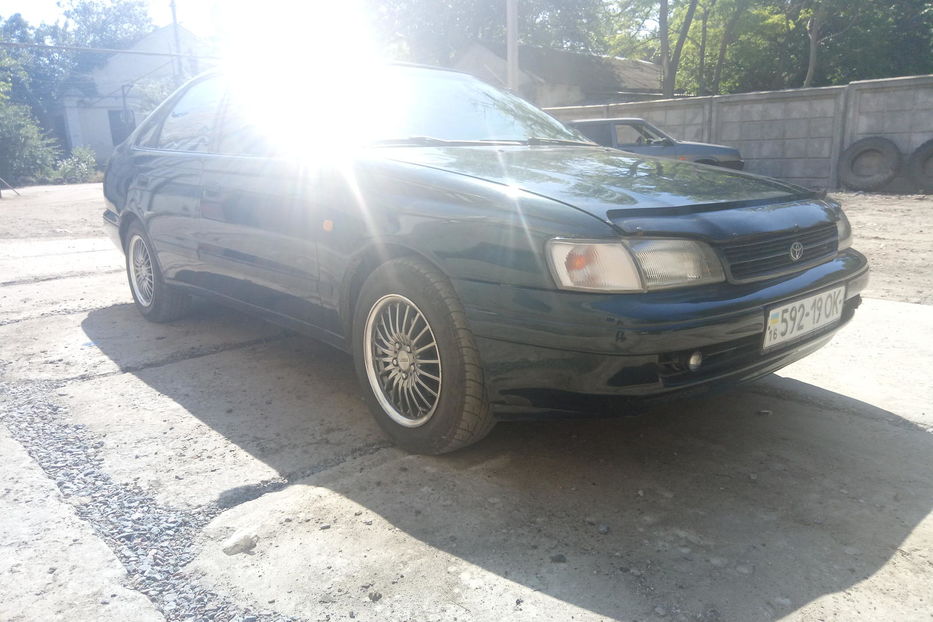 Продам Toyota Carina 1993 года в Одессе