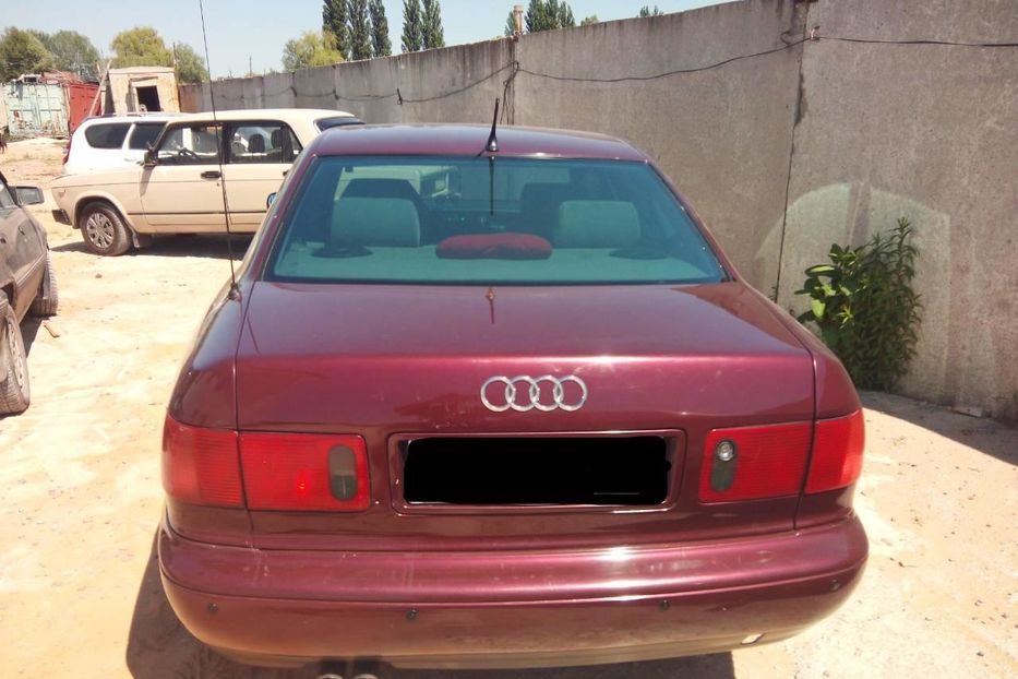 Продам Audi A8 1995 года в Киеве