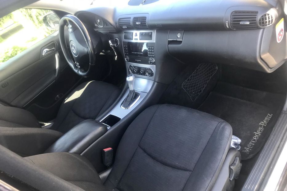 Продам Mercedes-Benz C-Class 180 2006 года в Львове