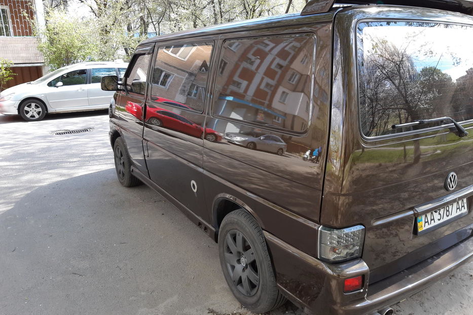 Продам Volkswagen T4 (Transporter) пасс. 1999 года в Киеве