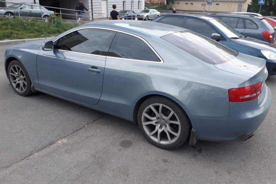 Продам Audi A5 2009 года в Киеве