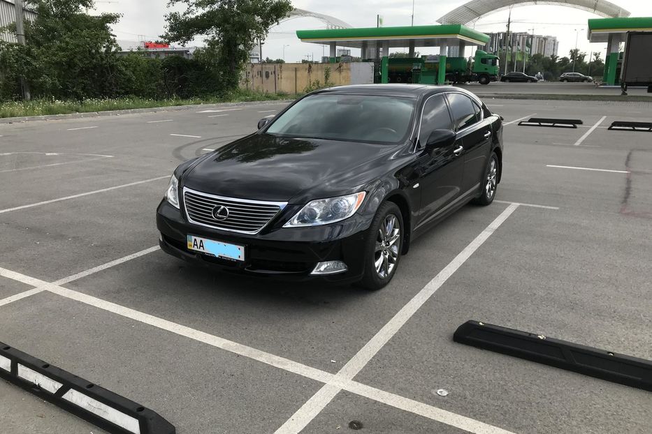 Продам Lexus LS 460 AWD Long 2009 года в Киеве