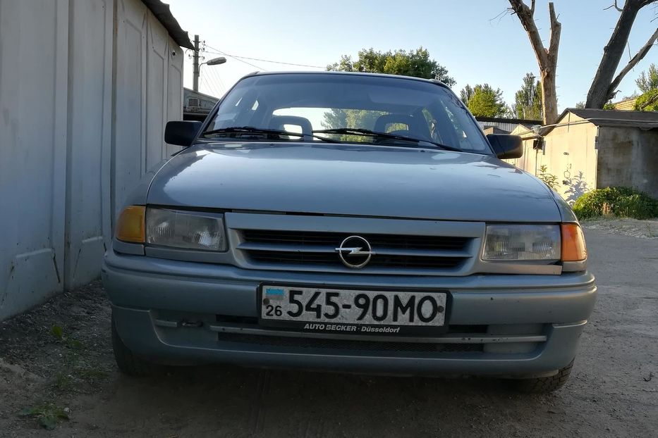 Продам Opel Astra F Седан 1993 года в Киеве