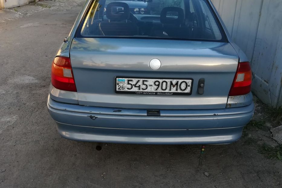 Продам Opel Astra F Седан 1993 года в Киеве