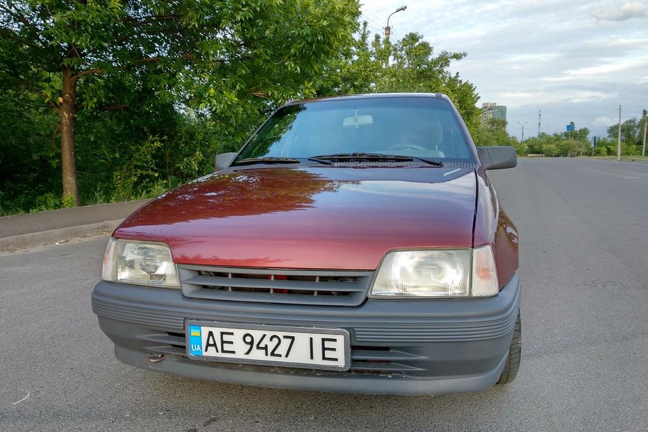 Продам Opel Kadett 1985 года в г. Кривой Рог, Днепропетровская область