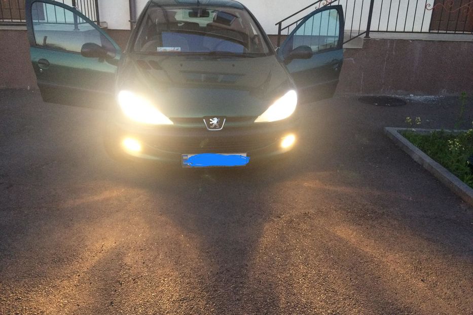 Продам Peugeot 206 2001 года в Киеве