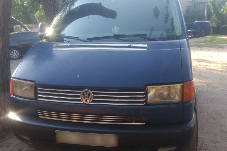 Продам Volkswagen T4 (Transporter) пасс. 1999 года в г. Кривой Рог, Днепропетровская область