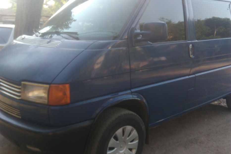 Продам Volkswagen T4 (Transporter) пасс. 1999 года в г. Кривой Рог, Днепропетровская область