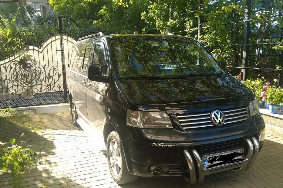 Продам Volkswagen T5 (Transporter) пасс. 2004 года в Черновцах