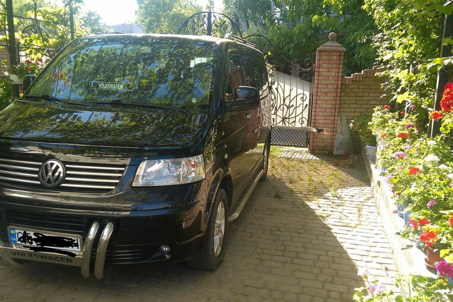 Продам Volkswagen T5 (Transporter) пасс. 2004 года в Черновцах