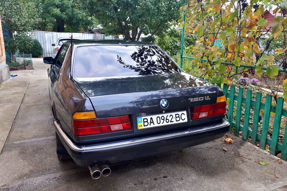 Продам BMW 750 Long e32 1992 года в Кропивницком