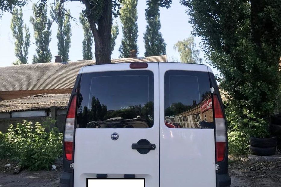 Продам Fiat Doblo пасс. 2003 года в Киеве