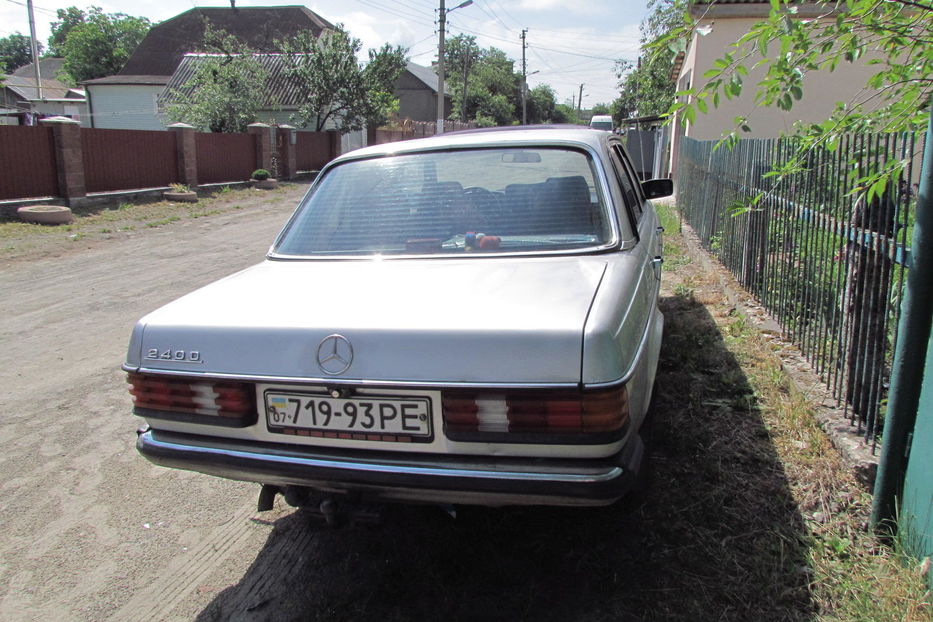 Продам Mercedes-Benz 300 123 1982 года в г. Малин, Житомирская область